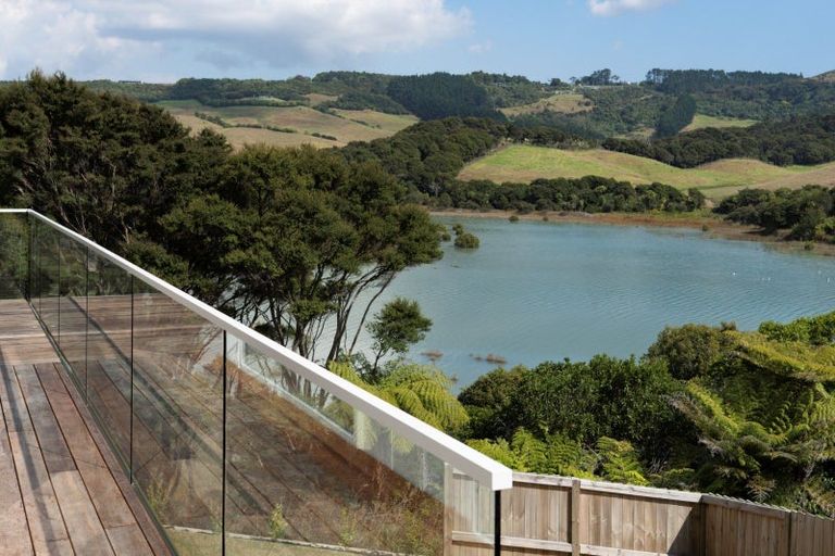 Photo of property in 98 Omahina Street, Raglan, 3225