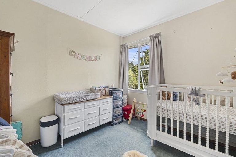 Photo of property in 108 Huatoki Street, Frankleigh Park, New Plymouth, 4310