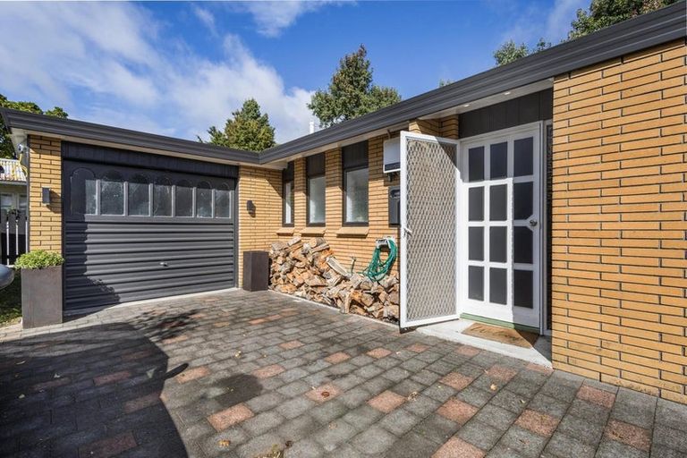 Photo of property in 163a Victoria Street, Cambridge, 3434