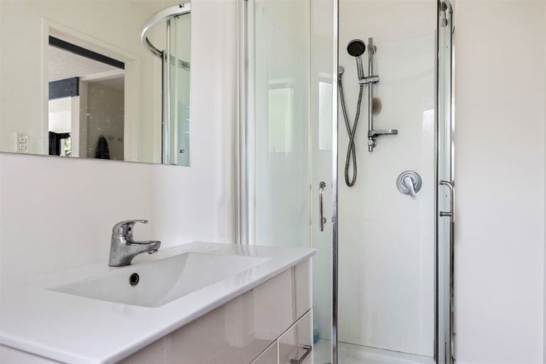 Photo of property in 17 Bengal Drive, Cashmere, Christchurch, 8022