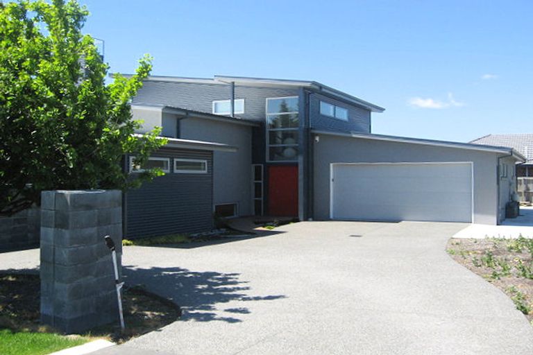 Photo of property in 188 Cavendish Road, Casebrook, Christchurch, 8051