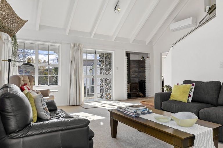 Photo of property in 26 Aubrey Crescent, Rainbow Point, Taupo, 3330