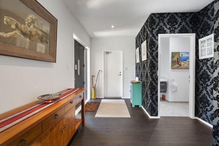 Photo of property in 38 Kingsdale Park Drive, Aokautere, Palmerston North, 4471