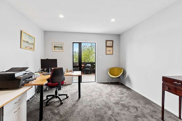 Photo of property in 163 Grant Road, Thorndon, Wellington, 6011