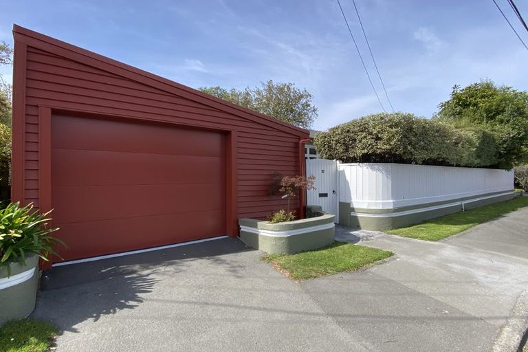 Photo of property in 12 Packe Street, Edgeware, Christchurch, 8013