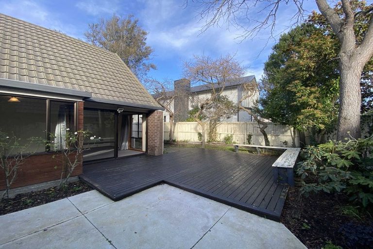 Photo of property in 2/46 Weston Road, St Albans, Christchurch, 8052