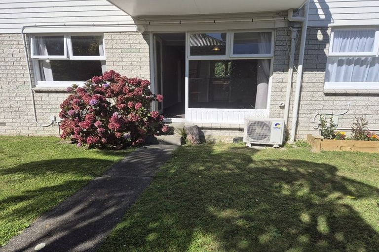 Photo of property in 4/10 Trevethick Grove, Woburn, Lower Hutt, 5010