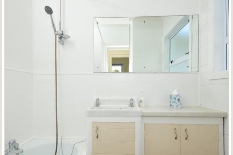 Photo of property in 13 Cranwell Place, Hillcrest, Hamilton, 3216