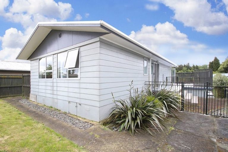 Photo of property in 10 Devon Place, Tokoroa, 3420