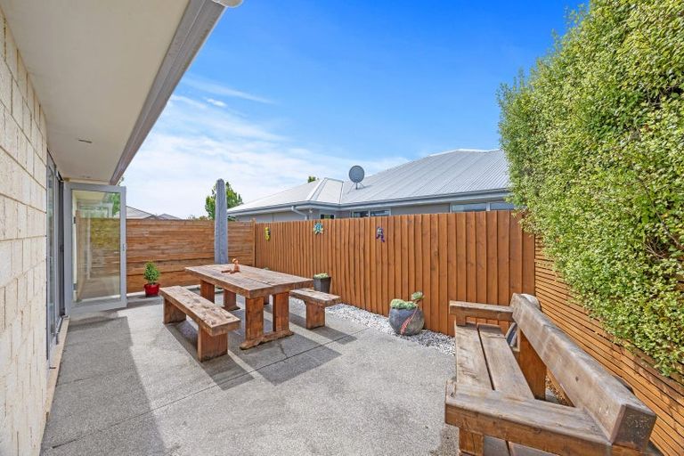 Photo of property in 15 Cridland Place, Halswell, Christchurch, 8025