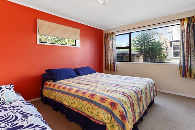 Photo of property in 24b Karewa Parade, Papamoa Beach, Papamoa, 3118