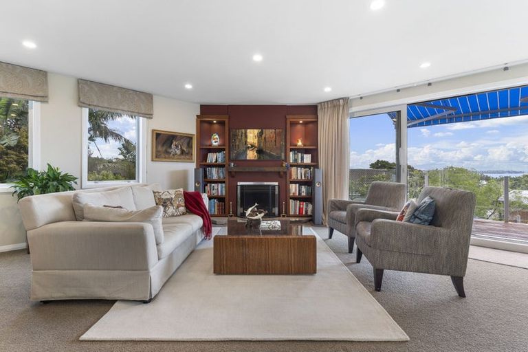 Photo of property in 1/164 Aberdeen Road, Campbells Bay, Auckland, 0620