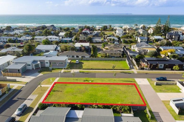 Photo of property in 10 Spinifex Street, Papamoa Beach, Papamoa, 3118