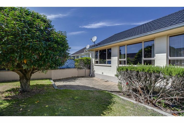 Photo of property in 46/2 Kitchener Square, Highfield, Timaru, 7910