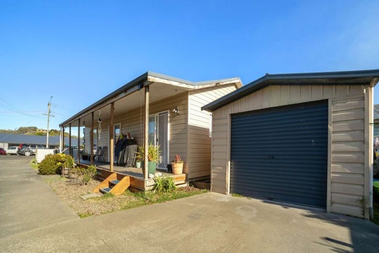 Photo of property in 36 Tyndall Road, Outer Kaiti, Gisborne, 4010