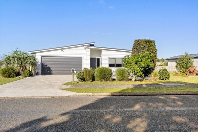 Photo of property in 26 South Road, Waipu, 0510