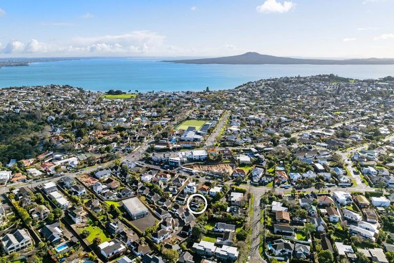 Photo of property in 19a Riddell Road, Glendowie, Auckland, 1071