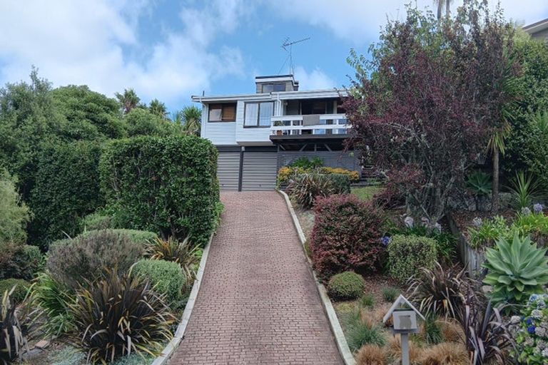 Photo of property in 19 Miraka Place, Birkenhead, Auckland, 0626