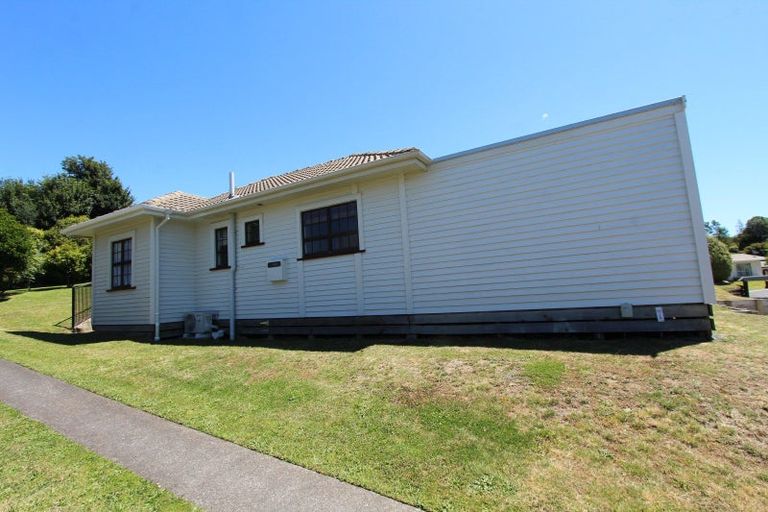 Photo of property in 4 Melton Place, Tokoroa, 3420