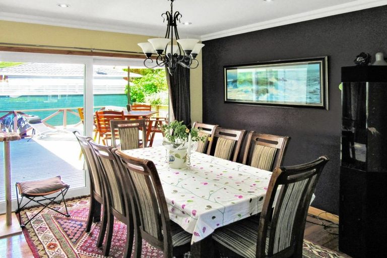 Photo of property in 22 Middleton Road, Johnsonville, Wellington, 6037