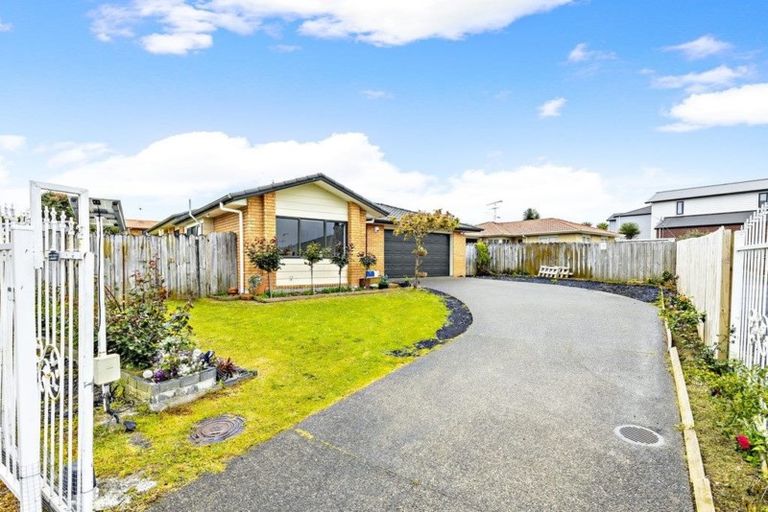 Photo of property in 62 Waimahia Avenue, Weymouth, Auckland, 2103