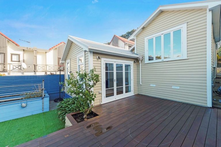Photo of property in 6 Goring Street, Thorndon, Wellington, 6011
