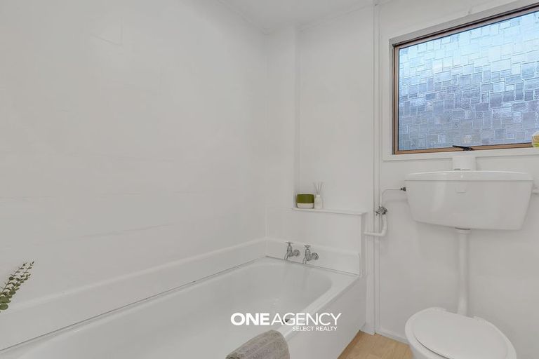 Photo of property in 4/12 Thornley Street, Titahi Bay, Porirua, 5022