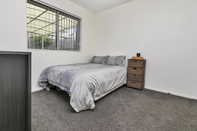 Photo of property in 9 Karika Place, Massey, Auckland, 0614