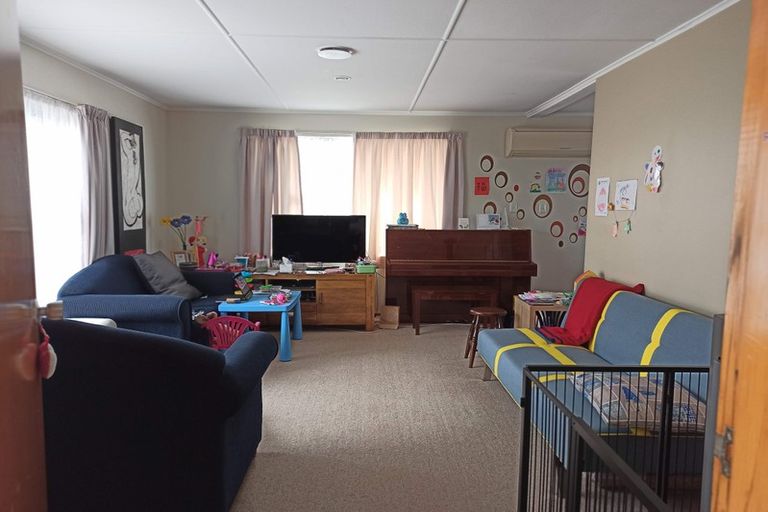 Photo of property in 20 Dufek Crescent, Wigram, Christchurch, 8042