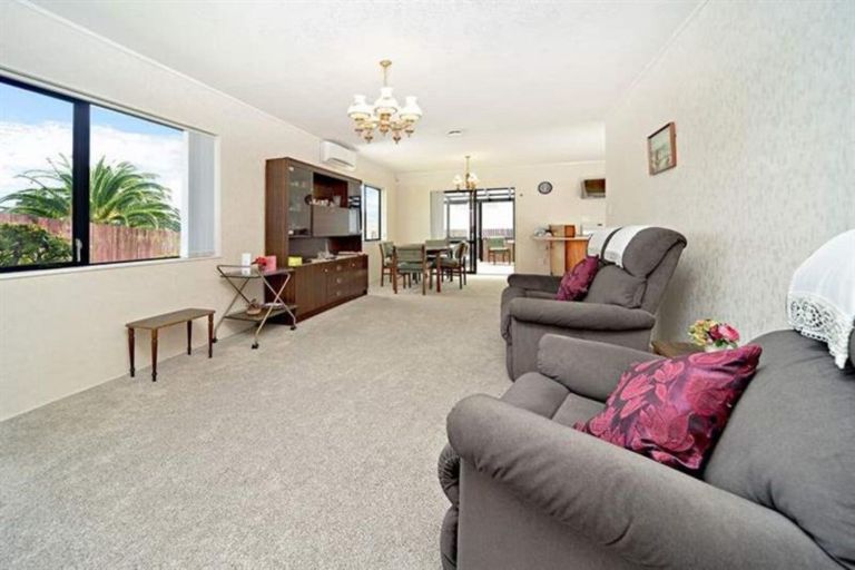 Photo of property in 4/16 Wood Street, Papakura, 2110