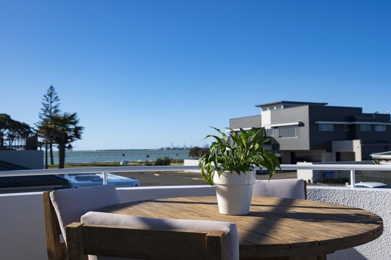 Photo of property in 5 Gardiner Street, Westshore, Napier, 4110