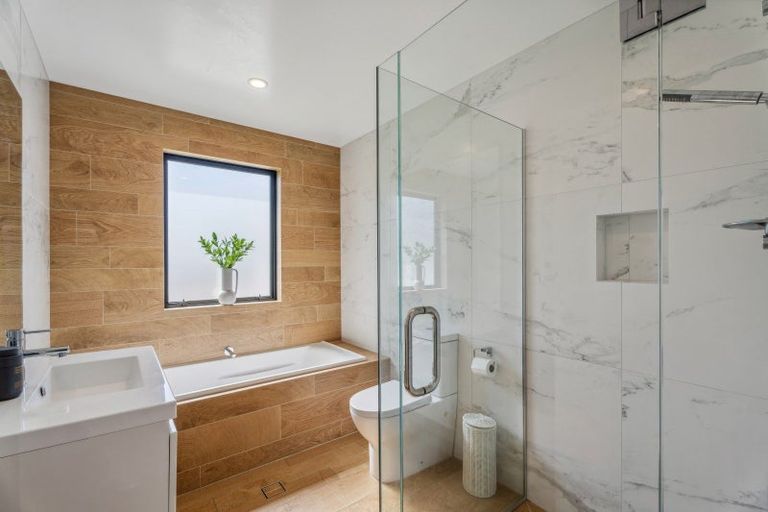 Photo of property in 10 Chadlington Way, Lower Shotover, Queenstown, 9304