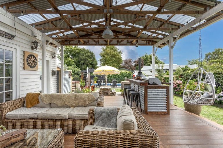 Photo of property in 167 Victoria Street, Cambridge, 3434