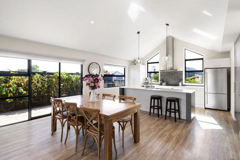 Photo of property in 6 Lewis Way, Cambridge, 3434