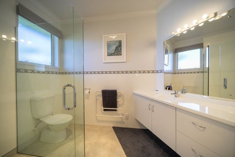 Photo of property in 56 Hawea Place, Te Anau, 9600