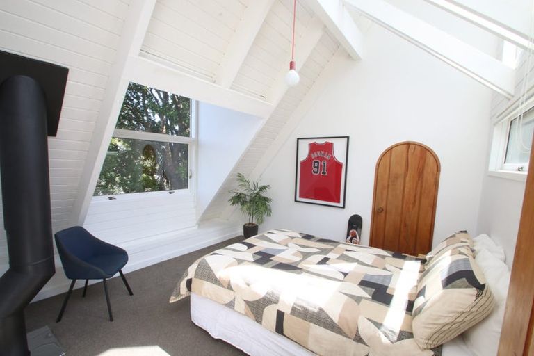 Photo of property in 67 Rosecamp Road, Beach Haven, Auckland, 0626