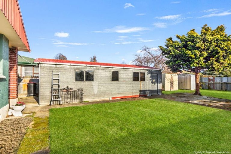 Photo of property in 19 Railway Esplanade, East Gore, Gore, 9710