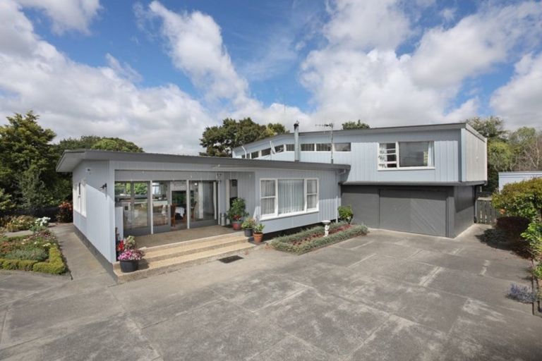 Photo of property in 4 Terrace Street, Marton, 4710