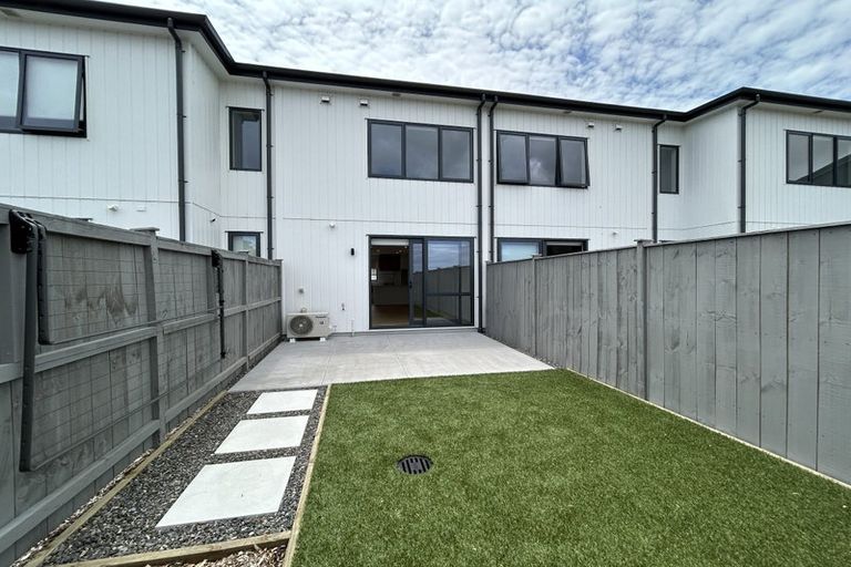 Photo of property in 25 Ngakoro Road, Karaka, Papakura, 2113
