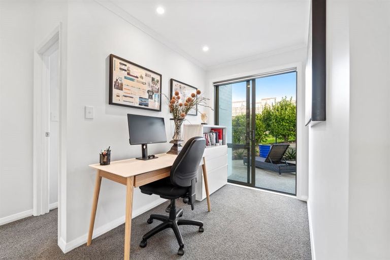 Photo of property in 96 Arran Point Parade, Orewa, 0931