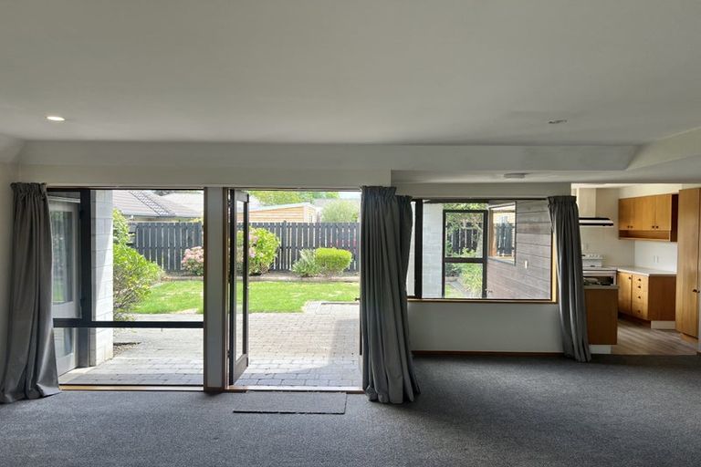 Photo of property in 4a-b Bank Street, Amberley, 7410