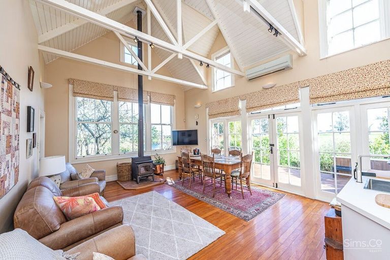 Photo of property in 1022 No 2 Line, Fordell, Whanganui, 4572