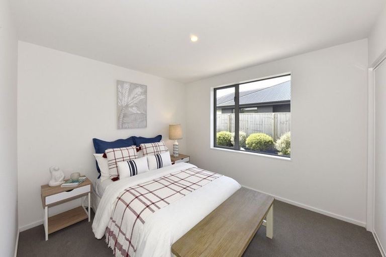 Photo of property in 16 John Raven Lane, Woodend, 7610