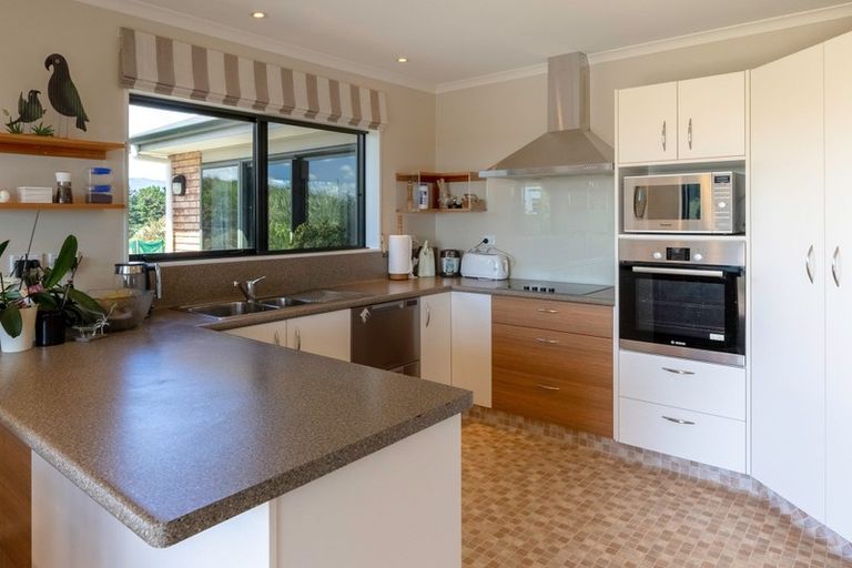 Photo of property in 159 Emma Drive, Manakau, Levin, 5573