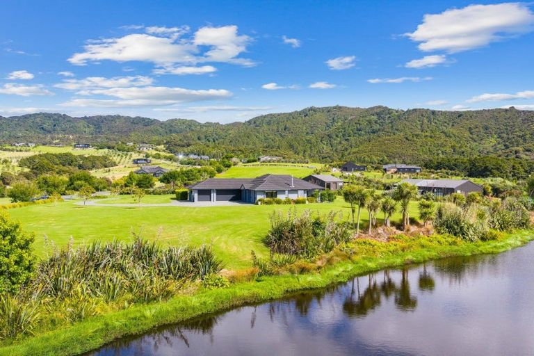 Photo of property in 32 Robert Hastie Drive, Mangawhai, 0573