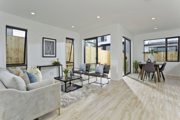 Photo of property in 2c Livingstone Street, Milford, Auckland, 0620