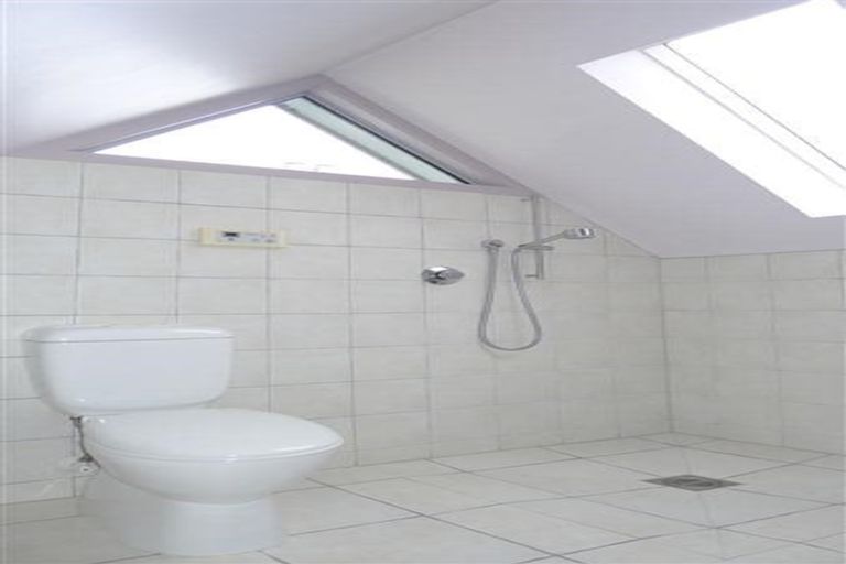 Photo of property in 36a Sutherland Crescent, Melrose, Wellington, 6023