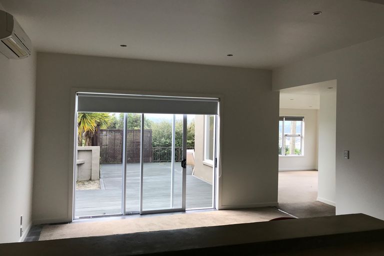 Photo of property in 27 Earls Road, Saint Clair, Dunedin, 9012