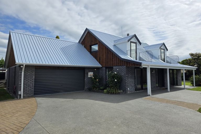 Photo of property in 7 Cicada Place, Hei Hei, Christchurch, 8042