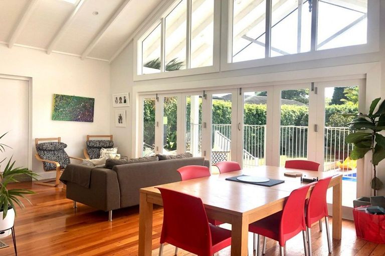Photo of property in 19 Huapai Street, Onehunga, Auckland, 1061